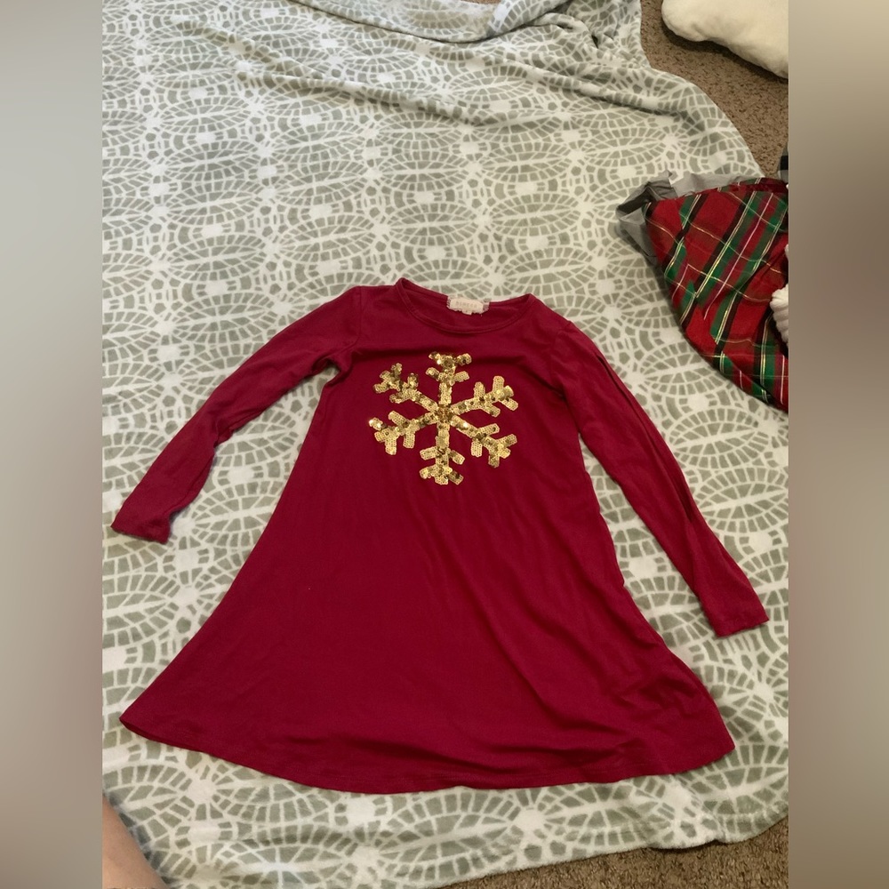 Btween ,girl size 7 dress, red and snow flakes sequins